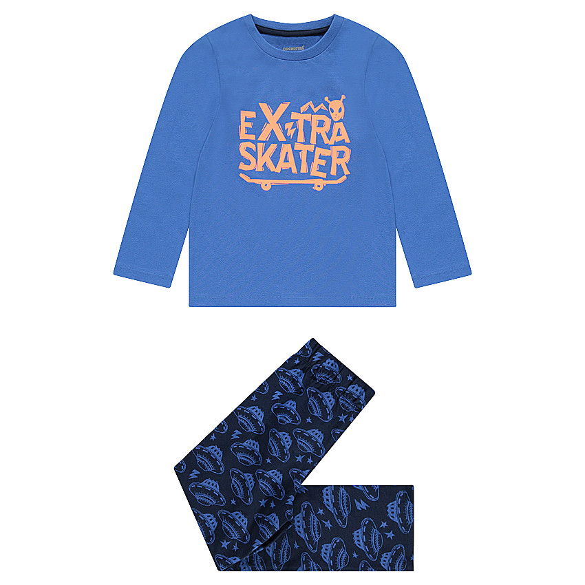 Pijama de punto con tabla de skate y platillos volantes estampados 