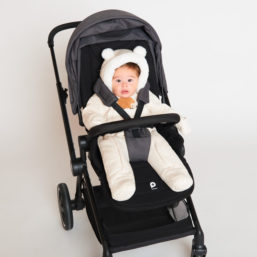 Pelele piloto con bordado de erizo para bebé niño con acabados según la edad 