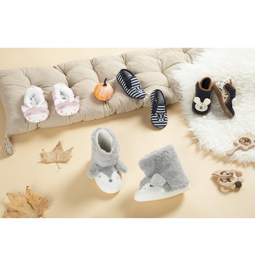 Botines con motivo animal para bebé niña 