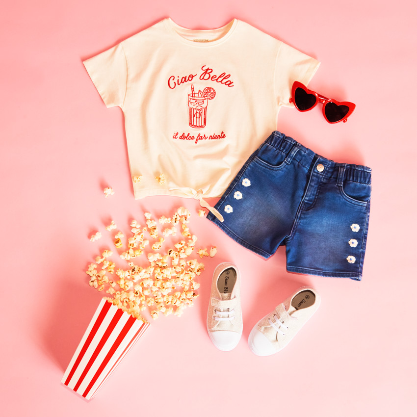 Camiseta de manga corta anudada para niña 