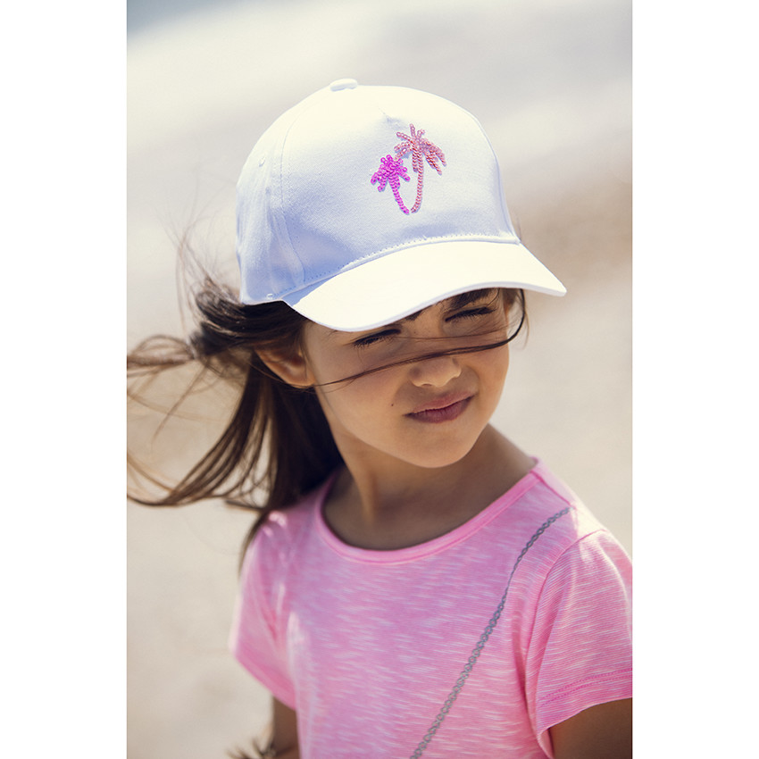 Gorra blanca con palmeras en lentejuelas 