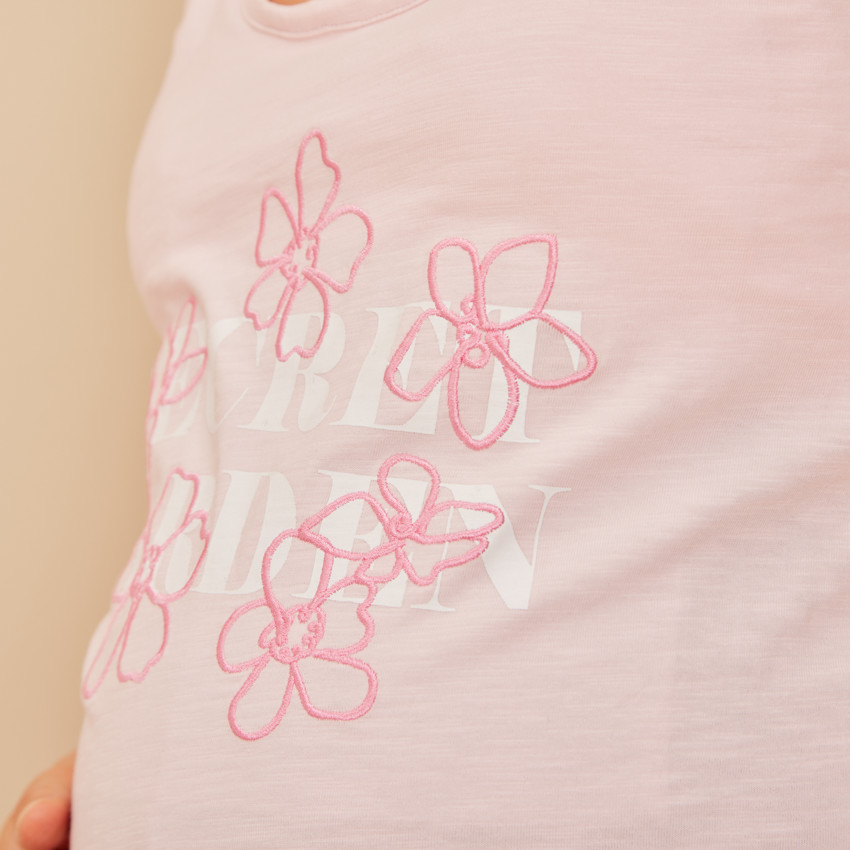 Nuisette de embarazo y lactancia con bordados florales 