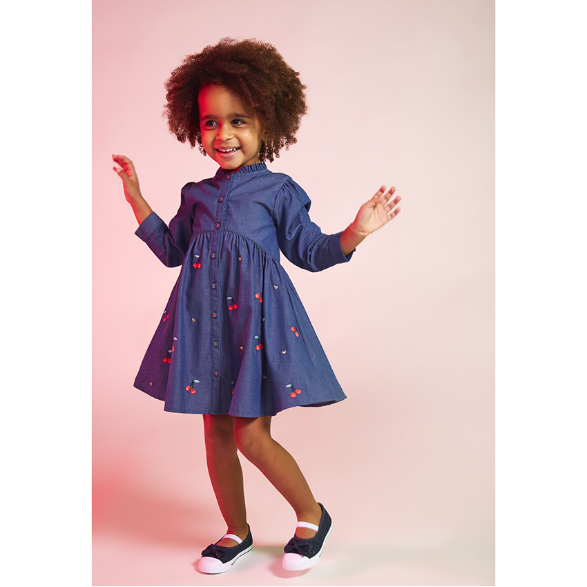Vestido de lyocell con mangas largas y bordados de cerezas para bebé niña 