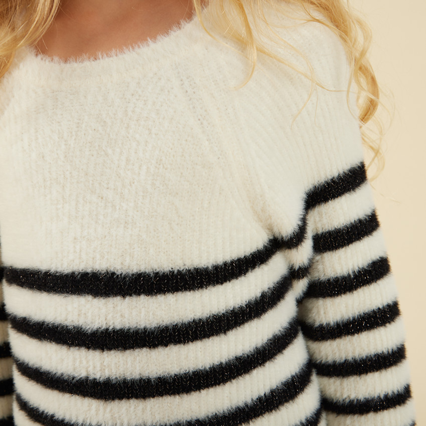 Vestido efecto piel de pelo de punto acanalado y rayado para niña 